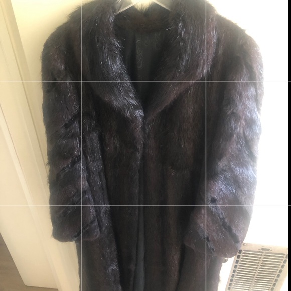 Perfect Condition real vintage fur coat - Picture 5 of 5
